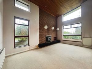 Lounge- click for photo gallery